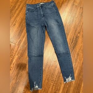 Jessica Simpson Stylish Blue Jeans